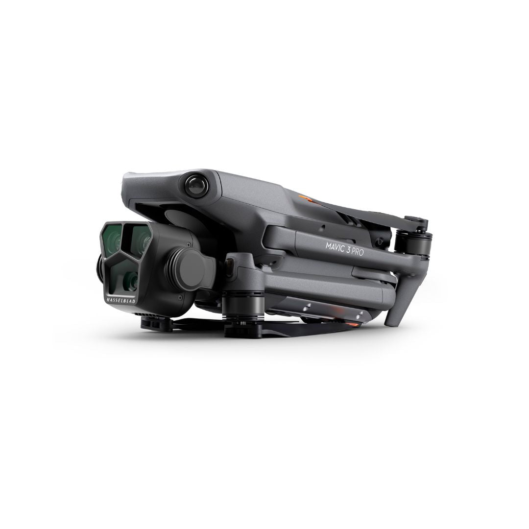 DJI Mavic 3 Pro 暢飛套裝(DJI RC Pro 附螢幕遙控器) DJI