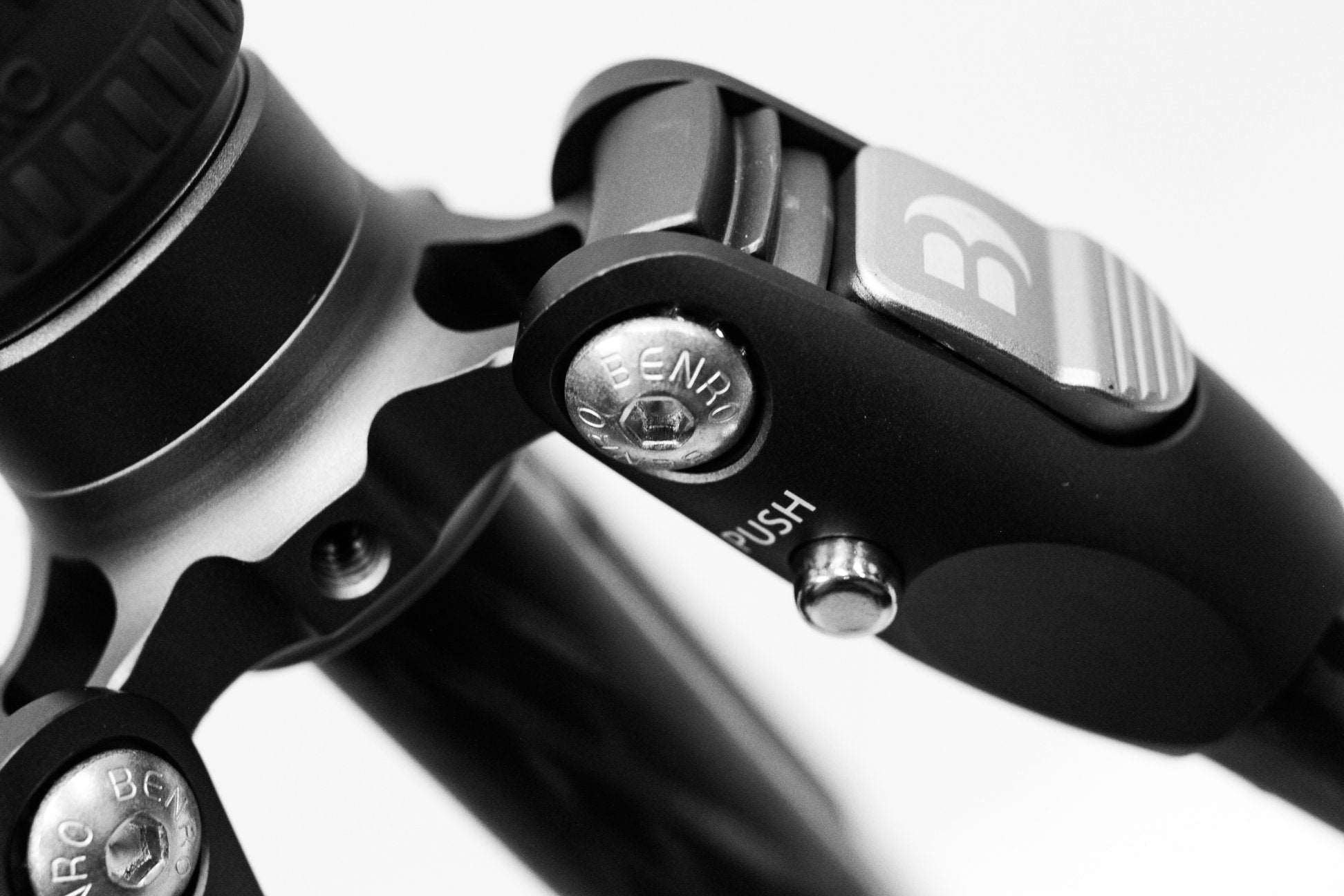 Benro Rhino Tripod Collection 百諾旅行碳纖維腳架+雲台套裝 Benro