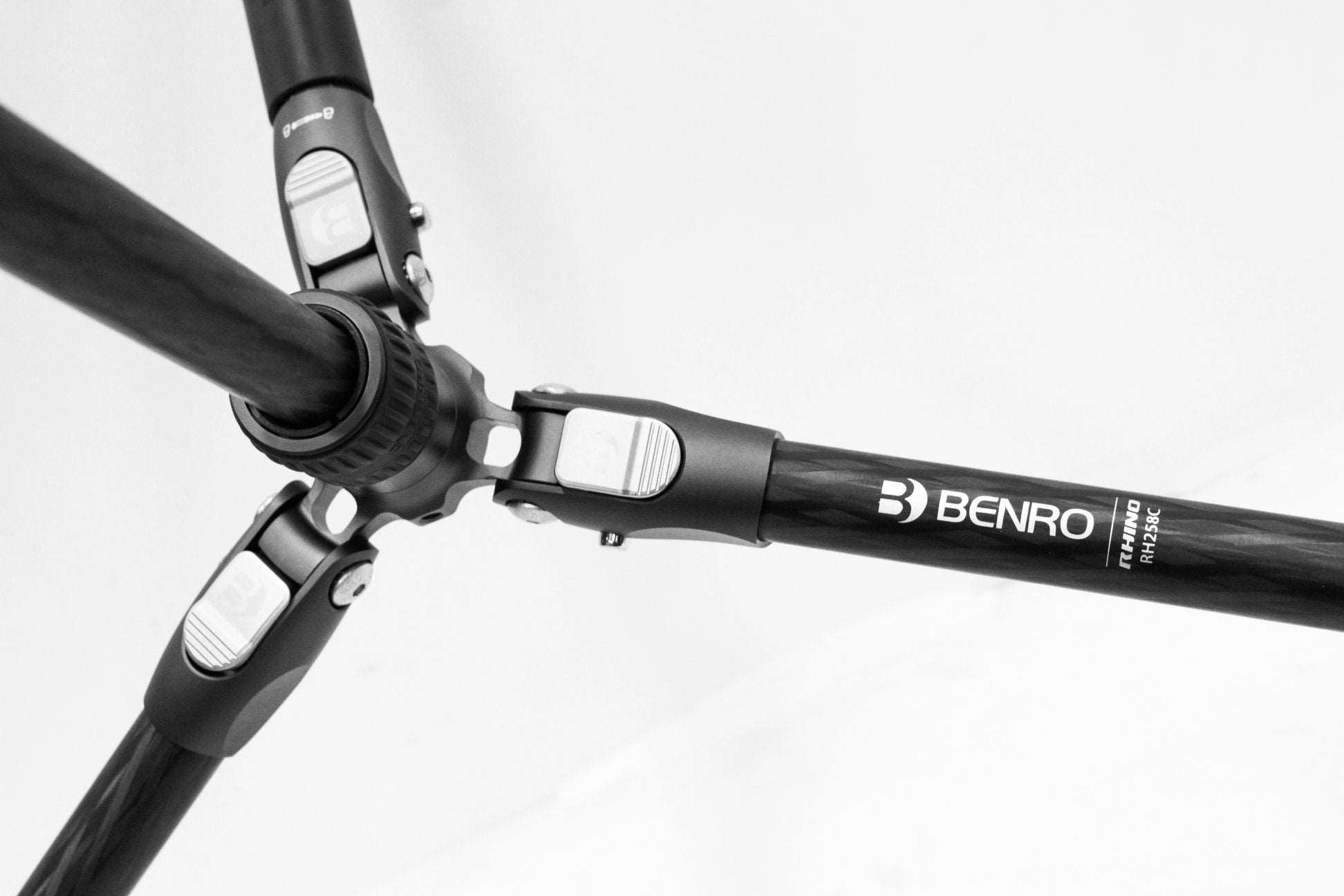 Benro Rhino Tripod Collection 百諾旅行碳纖維腳架+雲台套裝 Benro