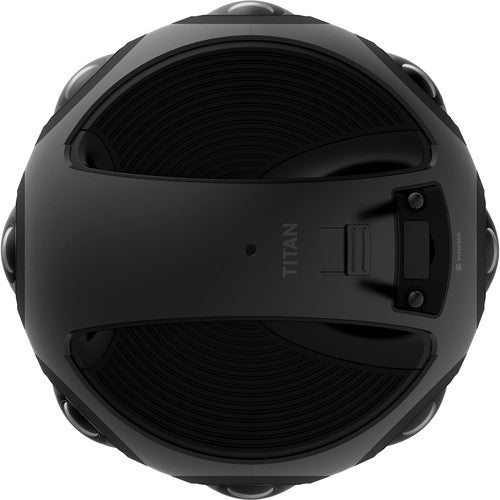 Insta360 Titan Insta360