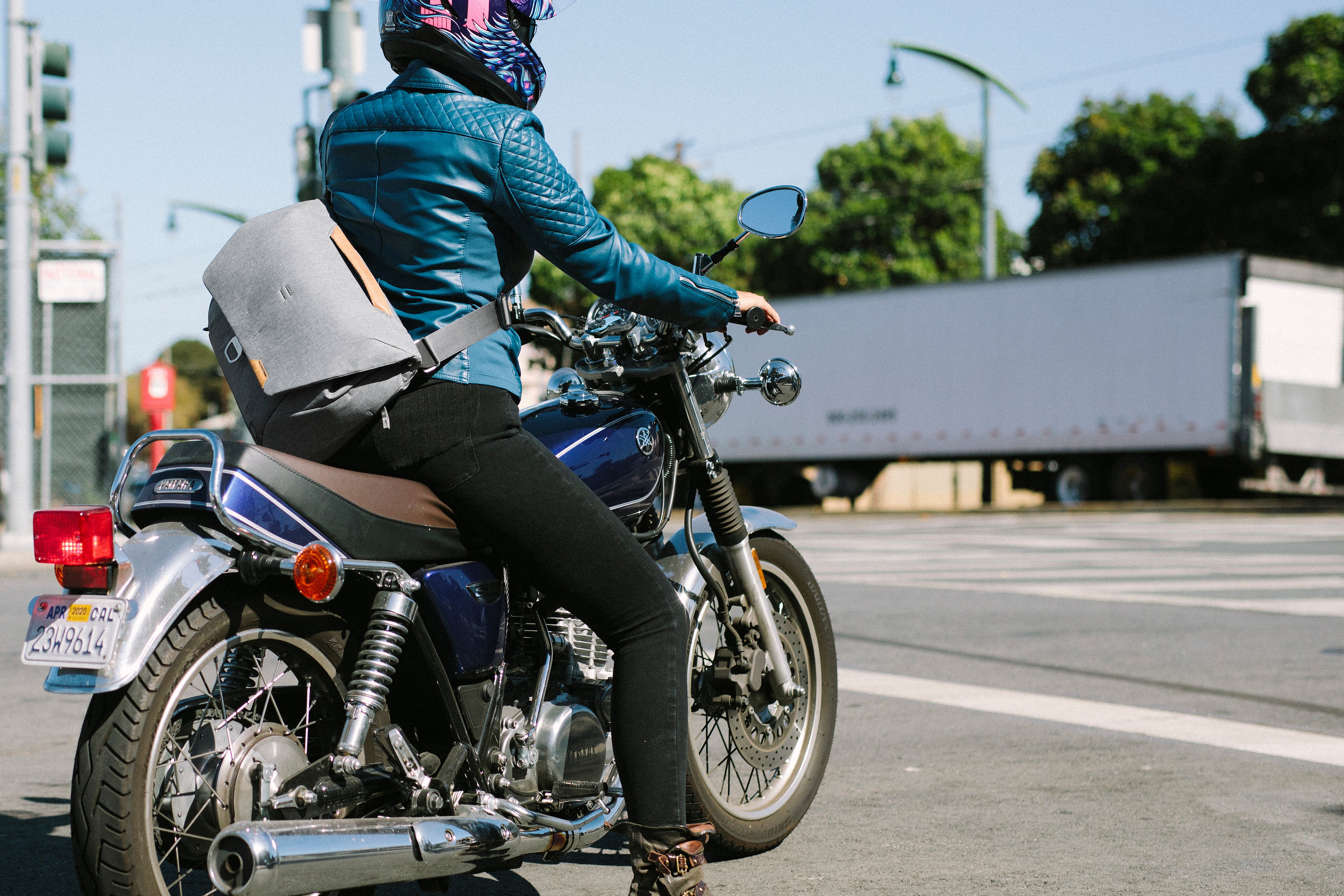 Peak Design Everyday Messenger 13L V2 Peak Design